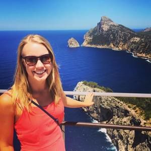 Meet your Posher, Kelly